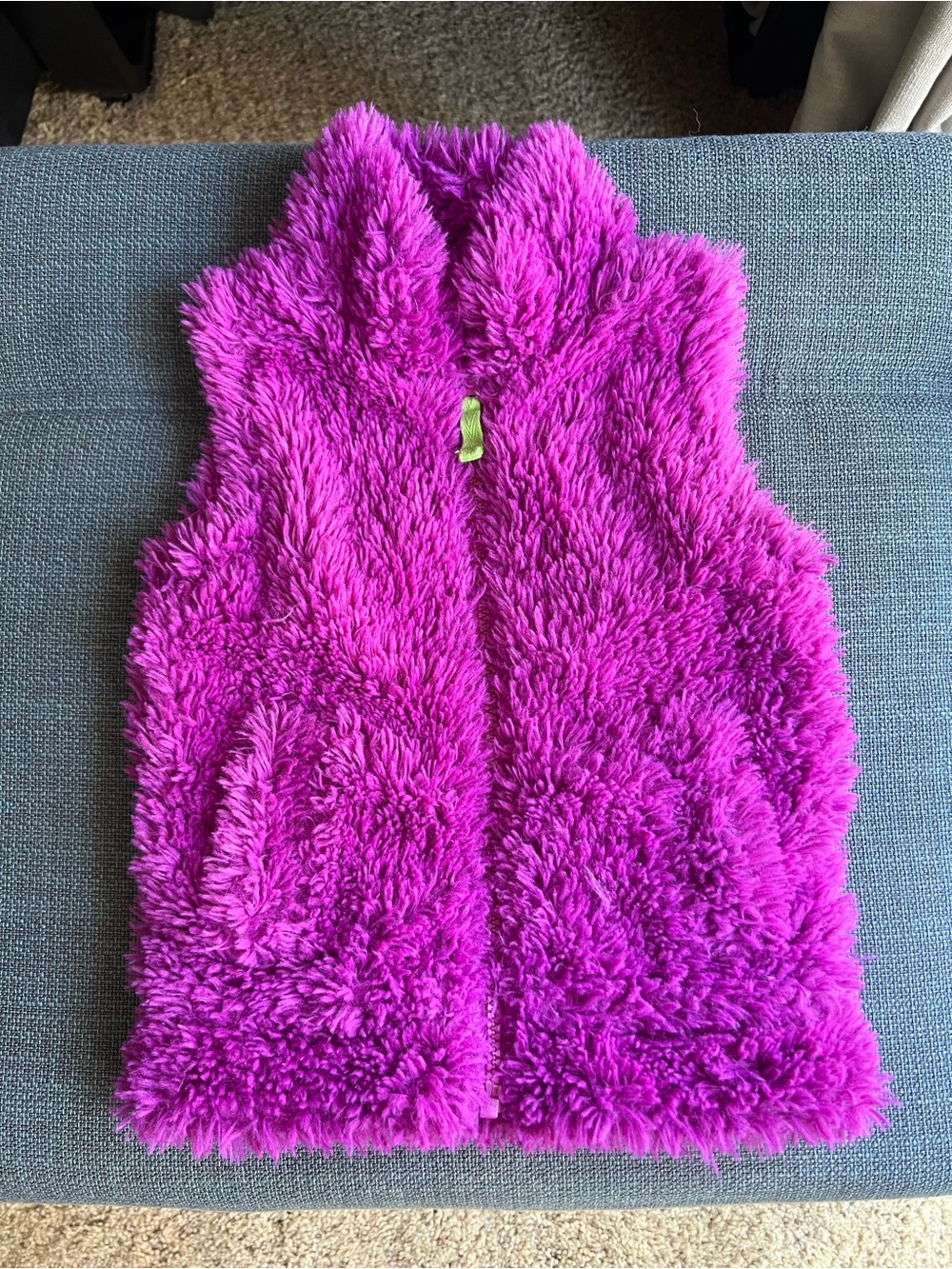 Mini Boden Girls' Plush Furry Vest - Vibrant Magenta, size 2-3Y